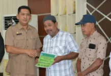 Pemko Langsa Melaui Baitul Mal Salurkan Zakat Rp855 Juta kepada 7.700 Mu
