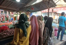 Aktivitas Pasar Ramai jelang Idul Fitri di Lhokseumawe