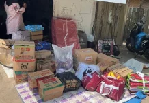 Bupati Al- Farlaky Salurkan Bantuan Masa Panik untuk Korban Kebakaran