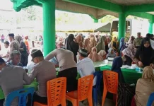 TNI-Polri Gelar Pengobatan Gratis di Kecamatan Payabakong