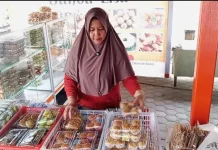 Harga Merakyat, Rasa Melekat: Bolu Susu Bunda Lisa Jadi Favorit