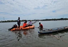 Sisa Kayu Keramba di Waduk Pusong Mulai Dibersihkan