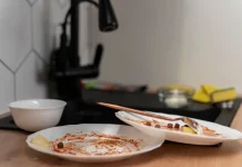 Kebiasaan Menunda Cuci Piring, ternyata Bisa Picu Masalah di Dapur