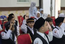 Siswa SDIT Muhammadiyah 6 Belajar Langsung di RRI