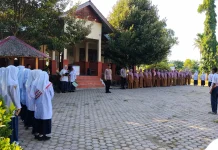 Bhabinkamtibmas Edukasi Siswa Jauhi Narkoba dan Kenakalan Remaja