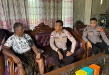 Si Dokkes Polres Lhokseumawe Cek Kondisi Personel yang Sakit