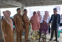 Kolaborasi Pemkab dan Lembaga Kemanusiaan Salurkan Bantuan ke Warga