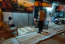 Patroli Malam Jaga Kondusivitas Kamtibmas di Desa