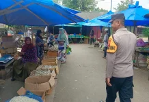 Patroli Dialogis di Pasar Batuphat Timur, Polsek Cegah Guantibmas