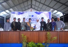 Prof. Zulfikar Ali Buto Isi Diklat Kepemimpinan Santri di Pesantren Misbahul Ulum