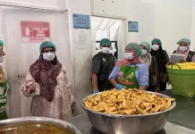 Petugas Dinkes Lhokseumawe Sidak Keamanan Pangan SPPG
