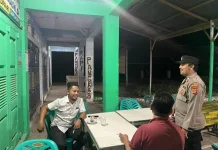 Patroli Dialogis Malam Hari, Polsek Sawang Cegah Guantibmas di Lokasi Keramaian