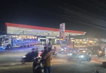 Ratusan Mobil Meriahkan Pawai Takbir di Lhokseumawe