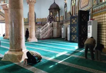 Terlewat Waktu Shalat karena Lupa atau Tertidur? Begini Penjelasan Hukumnya