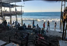 Libur Idul Adha Hari Ketiga, Pantai Ujong Blang Dipadati Pengunjung