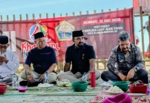 Alfarlaky Hadiri Khanduri Laot dan Santunan Anak Yatim