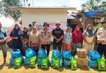 Tak Sekadar Menjaga Kamtibmas, Polisi Bantu Korban Bencana