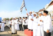 Ayah Wa Lepas Pawai Muharram Disambut Ribuan Warga
