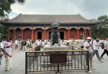 Istana Musim Panas Yiheyuan Beijing Pikat Ribuan Wisatawan
