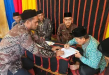 Kemenag Aceh Timur Laksanakan Serah Terima Kepala KUA Peunaron dan KUA Serba jadi