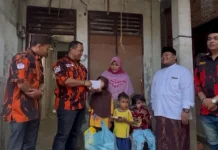 Syeh Zubir Salurkan Santunan lewat Pemuda Pancasila Aceh Utara