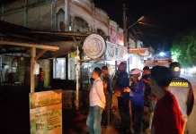 Damkar Sigap Jinakkan Korsleting sebelum Rumah Terbakar