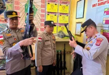 Wakapolres Aceh Timur Periksa Senjata Dinas Jajaran Polsek