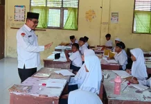 Kakankemenag Aceh Timur Dorong Siswa Lanjutkan Pendidikan
