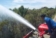 Damkar Lhokseumawe Padamkan Kebakaran Lahan Alue Lim