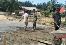 TNI dan Warga Pacu Pembangunan Jembatan Aramco Garuda Tahap III Tanah Jambo Aye