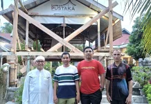 Azhari Cage Kunjungi Rangkang Pustaka di Aceh Utara