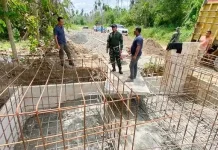 Komandan Kodim 0103 Tinjau Pembangunan Jembatan di Lubok Pusaka