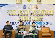 Isi Kuliah Umum PII, Haji Uma Bedah Tema ‘Aceh Emas atau Aceh Cemas’