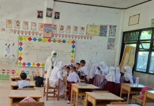 Puskesmas Mon Geudong Gelar Cek Kesehatan Berkala di SD Negeri 12 Banda Sakti