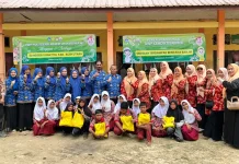 DWP PNL Hadir Mengajar dan Menguatkan Harapan Anak Korban Banjir