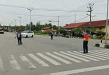 Terima Laporan Camat dan Warga, Dishub Aceh Utara Perbaiki PJU Kota Lhoksukon