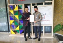 Bupati Al-Farlaky Temui Menteri Sosial, Perjuangkan Jadup Korban Banjir