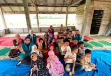 KPM 07 UIN Sultanah Nahrasyiyah Bina Keagamaan 50 Anak di Gampong Baroh Kuta Batee