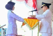 Zahrarul Assyifa, Siswi SMA 1 Lhokseumawe Pembawa Baki HUT RI