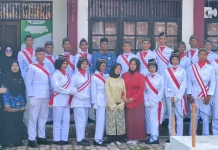 Satu Merah Putih, 18 Paskibraka, dan Sebuah Kenangan Kemerdekaan