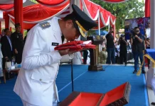 Upacara Penurunan Bendera HUT RI Langsa Berlangsung Khidmat