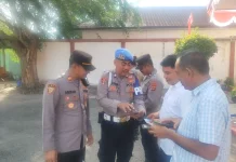 Cegah Judi Online dan Pinjol, Polsek Blang Mangat Periksa HP Personel