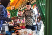 Bupati Aceh Utara Semangati Stan UMKM pada Peringatan Milad ke-800