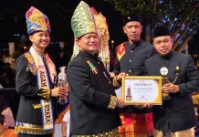 Muhammad Hatta Raih Anugerah Tokoh Pemuda Inspiratif Aceh Utara