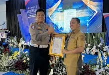 Wali Kota Lhokseumawe Terima Penghargaan dari Ditlantas Polda Aceh