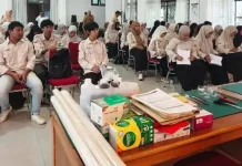 Mahasiswa UIN Ar-Raniry Praktik Pelestarian Bahan Pustaka di Museum Aceh