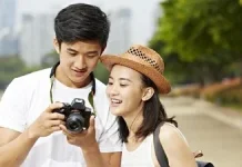 Tren Liburan Baru Turis China, Beli Baju Murah, Sekali Pakai