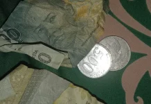 Bertahan di Akhir Bulan di tengah Ekonomi yang Tak Menentu
