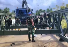 Gerak Cepat TNI Pemasangan Jembatan Bailey di Desa Bluka Teubai