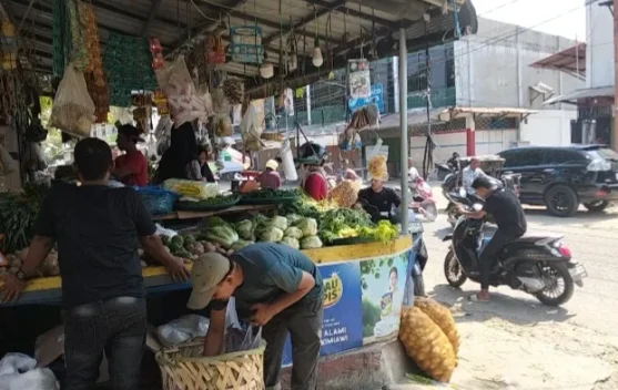 H+4 Lebaran, Aktivitas Pasar Impres Lhokseumawe Mulai Ramai, Sejumlah Lapak Masih Tu